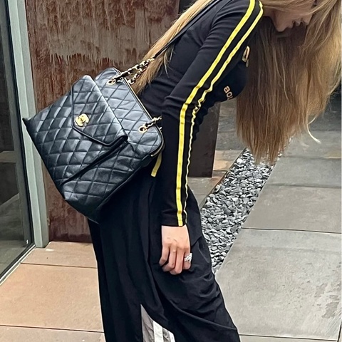 Chanel 荔枝皮奶粉包