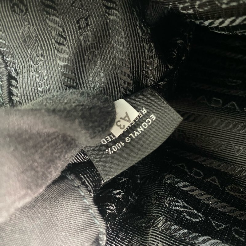 △ Prada 普拉達 Black Re-Nylon Chain Bucket Bag 1BH038 黑色再生尼龍鎖鏈水桶袋 - 257020919-18