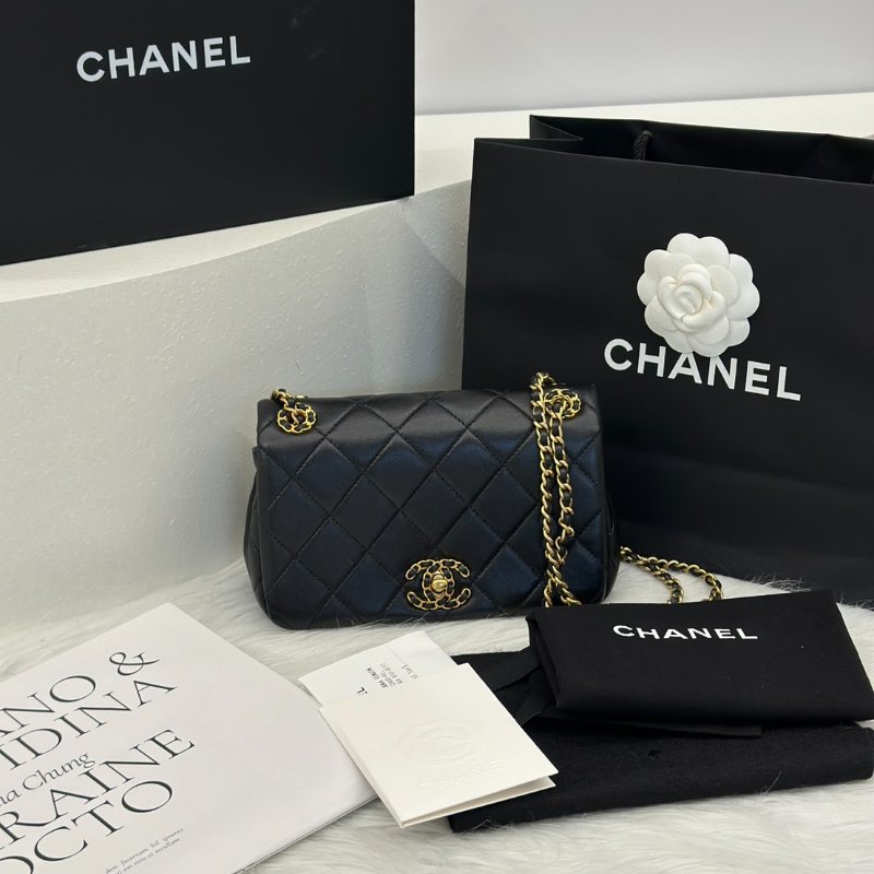 CHANEL 24P 19 菱格紋口蓋包 - 黑金-7