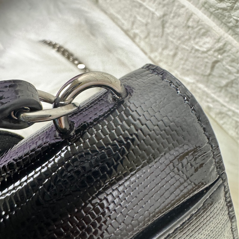 YSL黑蜥蜴皮紋銀釦兩 用包-16