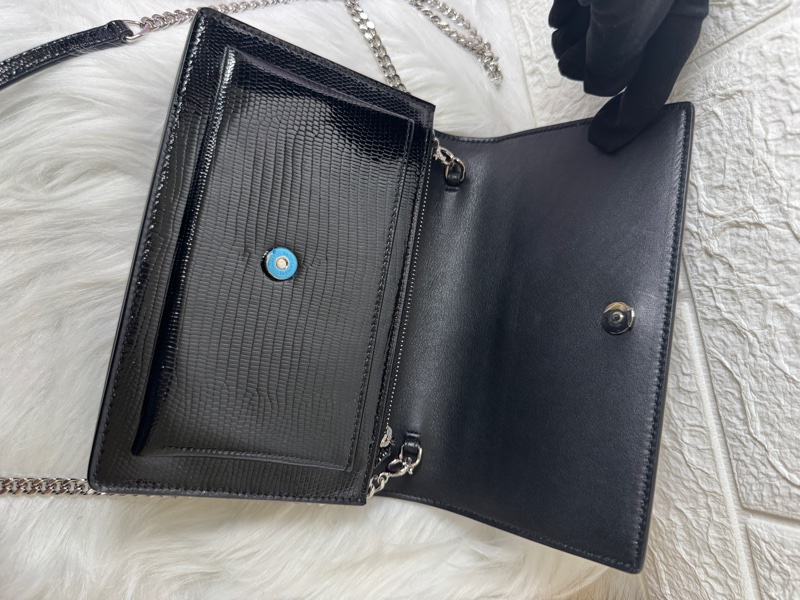 YSL黑蜥蜴皮紋銀釦兩 用包-17