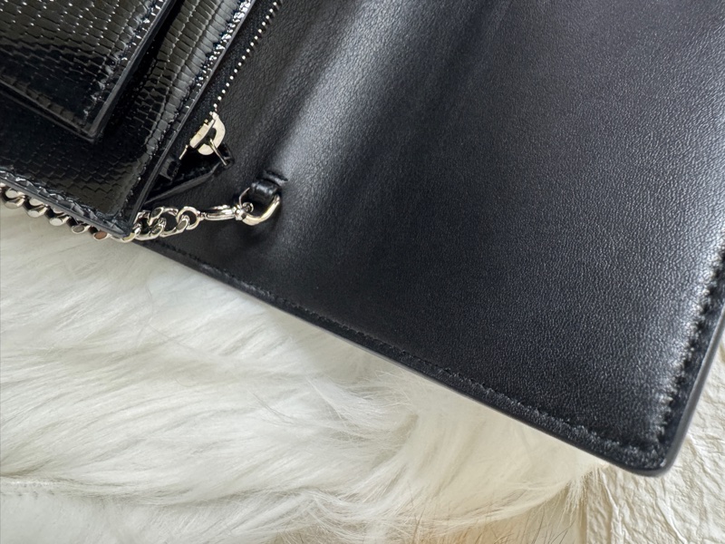 YSL黑蜥蜴皮紋銀釦兩 用包-21