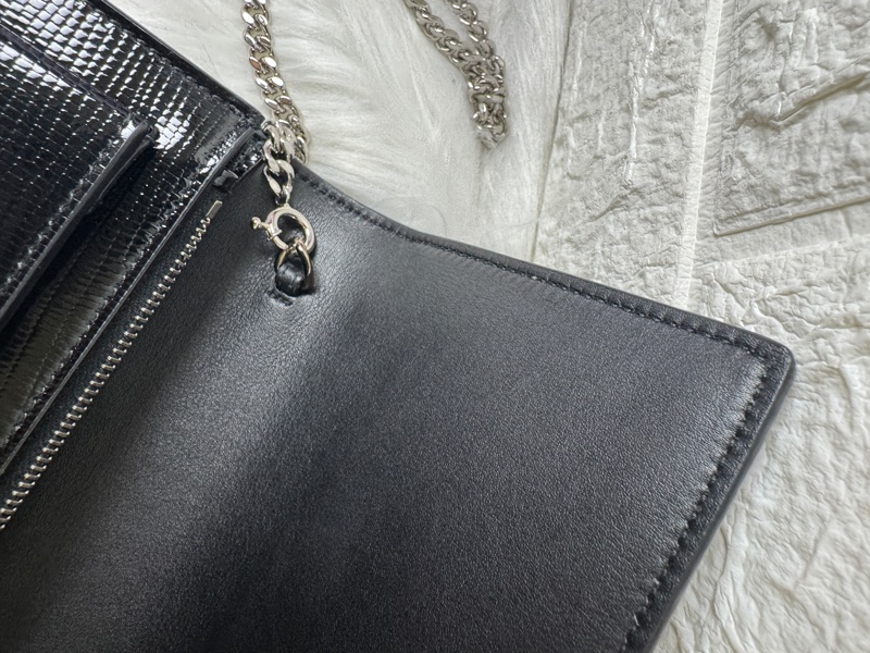 YSL黑蜥蜴皮紋銀釦兩 用包-22