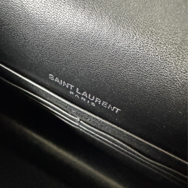 YSL黑蜥蜴皮紋銀釦兩 用包-24