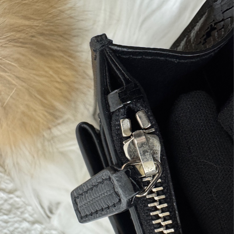 YSL黑蜥蜴皮紋銀釦兩 用包-28