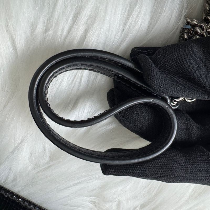 YSL黑蜥蜴皮紋銀釦兩 用包-30