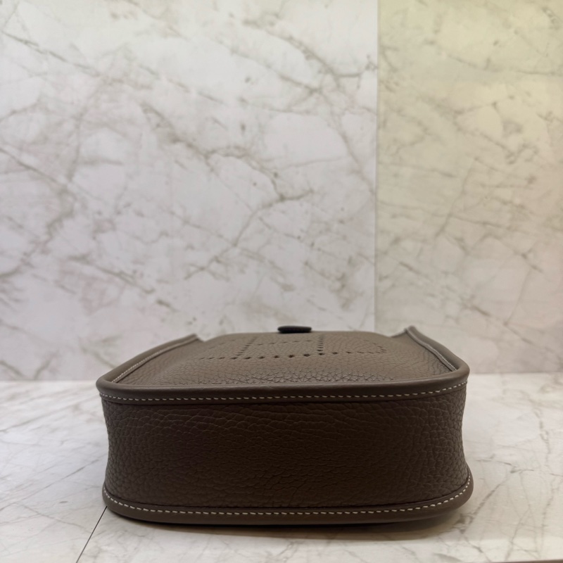 HERMES MINIEVELYNE大象灰白車線銀鈕/Y-4