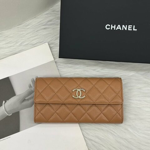 CHANEL 24K粒面牛皮雙折絲巾長夾 - 焦糖金