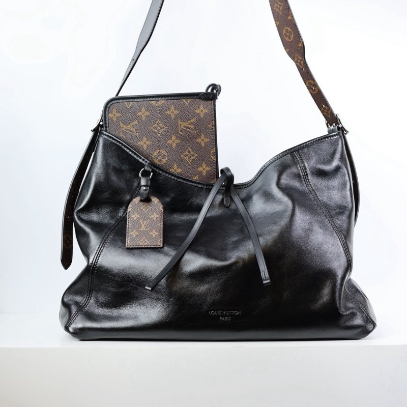 Lv CarryAll Vibe MM 黑武士M25143-1