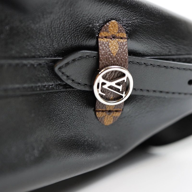 Lv CarryAll Vibe MM 黑武士M25143-10