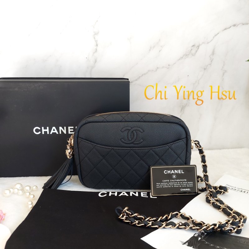 CHANEL 小牛皮及金色金屬 18B🎀現品實拍 🎀   Shoulder Bag金扣鏈帶肩背/斜背包-71