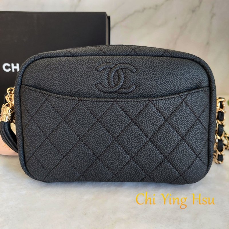 CHANEL 小牛皮及金色金屬 18B🎀現品實拍 🎀   Shoulder Bag金扣鏈帶肩背/斜背包-74