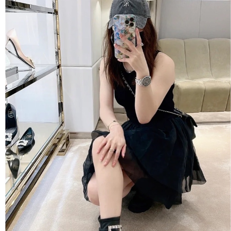 Roger Vivier 鑽扣靴 #35.5 碼-4