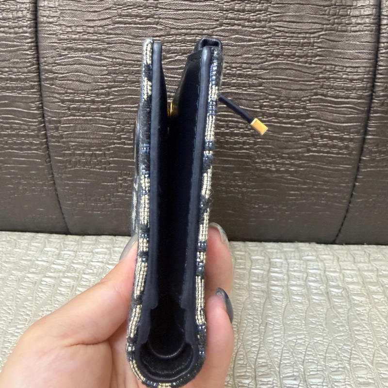 Dior 藍提花布金釦 Montaigne 30對釦短夾-2