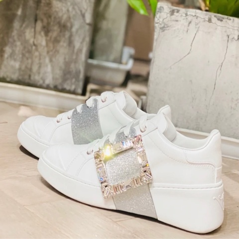 促銷品RogerVivier Viv' Skate Sneakers 鑽扣休閒鞋