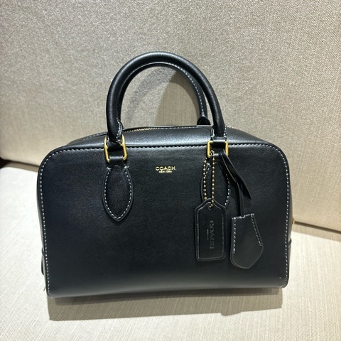 COACH 黑色手提 斜背包 盒子包