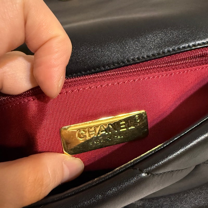 CHANEL 19Bag-2