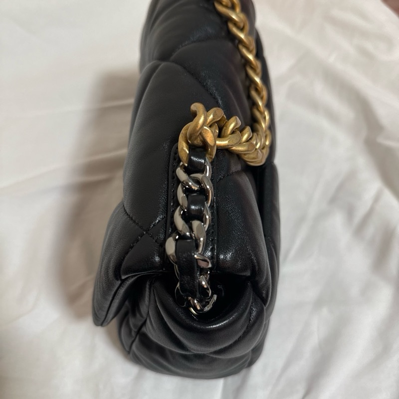 CHANEL 19Bag-11