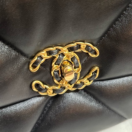 CHANEL 19Bag-15