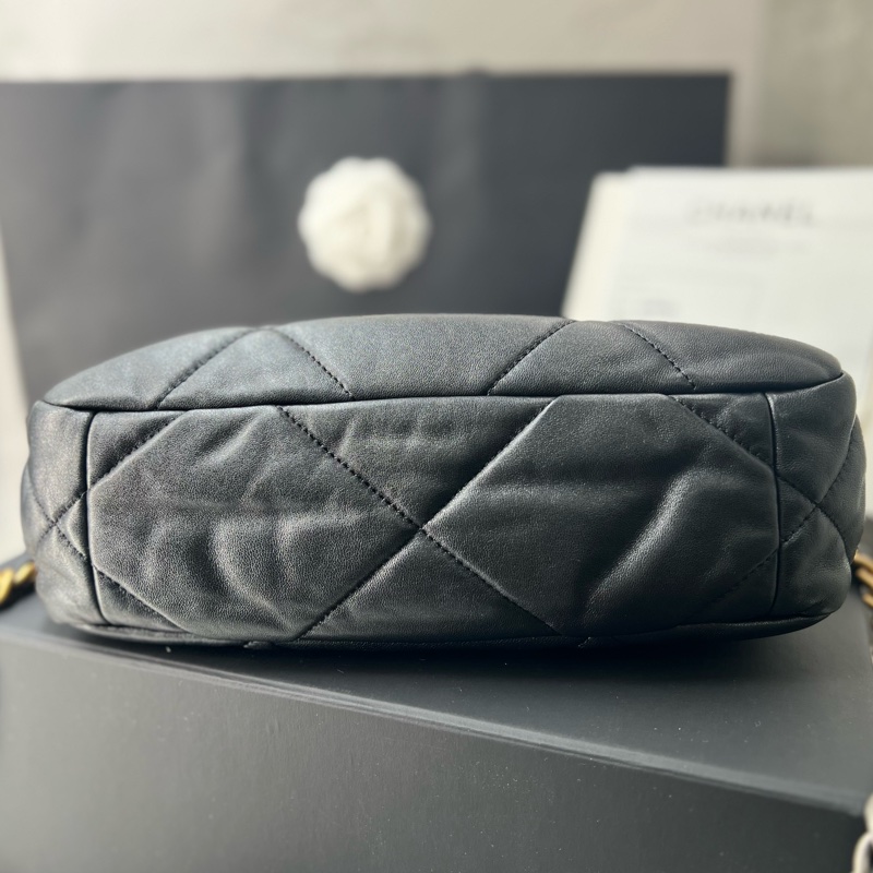 💗香緹國際精品💗 Chanel 19 小號 晶片款-12