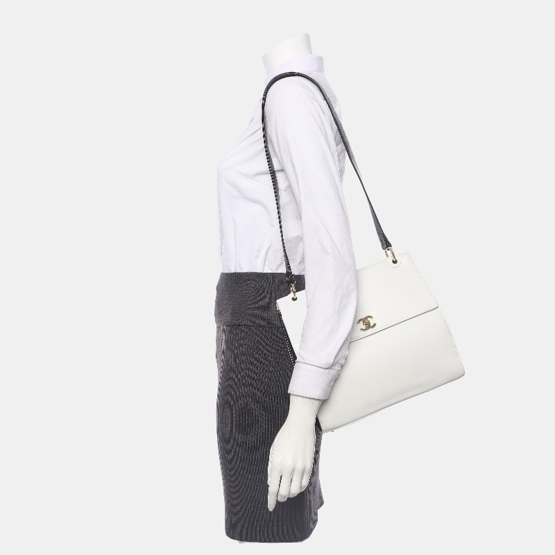 CHANEL 白色牛皮單肩包 金色五金 中古款-1
