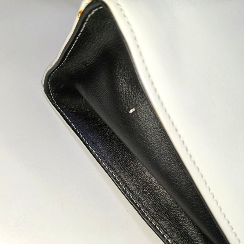 CHANEL 白色牛皮單肩包 金色五金 中古款-11