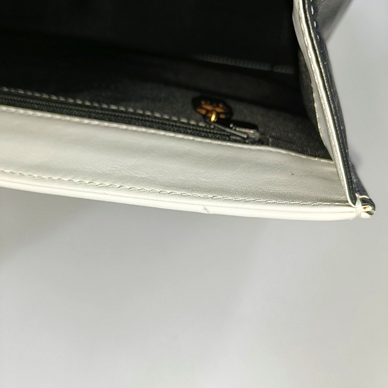 CHANEL 白色牛皮單肩包 金色五金 中古款-17