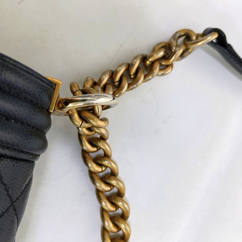 CHANEL BOY CHANEL 小號 黑色荔枝紋牛皮菱格紋斜挎包單肩包 金色五金 30開 可拆卸肩帶 9.5新-15