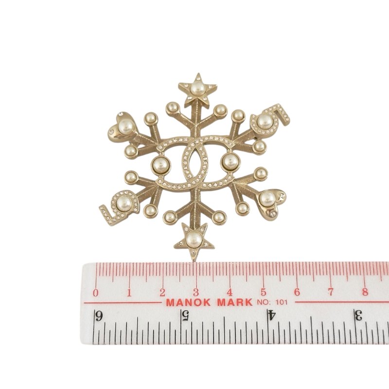 CHANEL CC 珠珠 水鑽 胸針-8