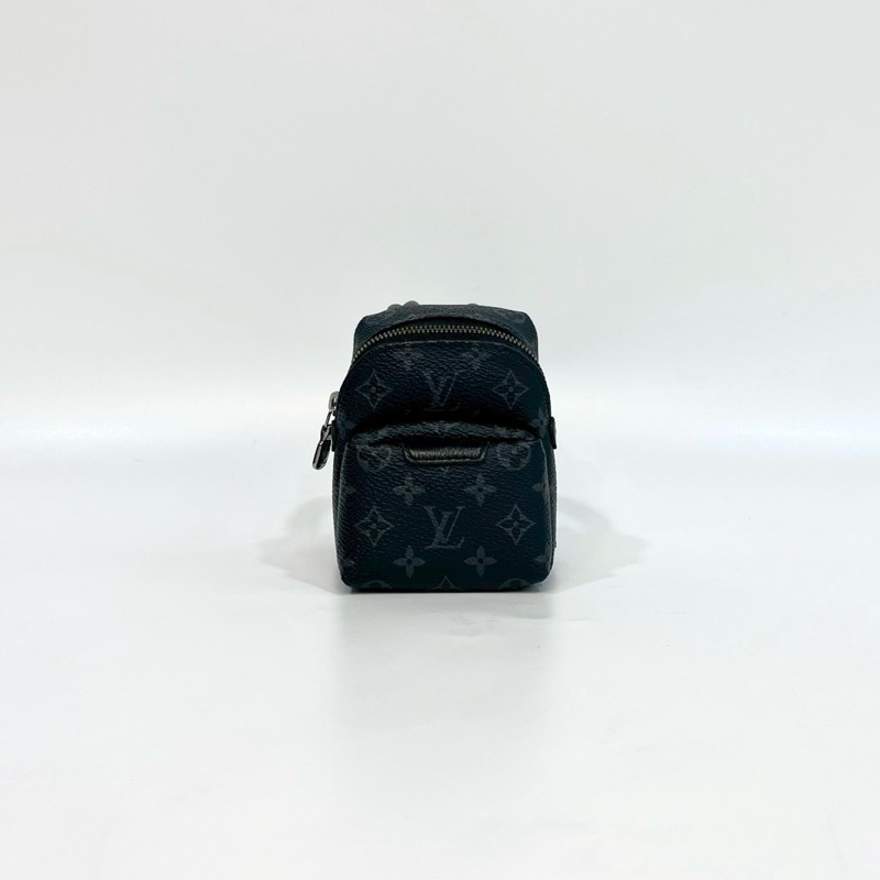 LV黑灰原花黑銀釦後背包Apollo吊飾M61964-0