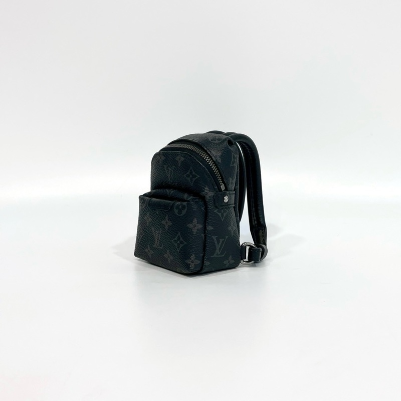 LV黑灰原花黑銀釦後背包Apollo吊飾M61964-2