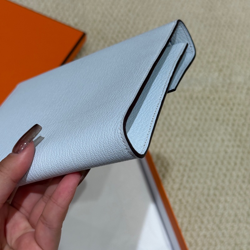 【近新閒置品】Hermes 愛馬仕 clic16聖杯藍銀扣U刻手拿包側背包-4