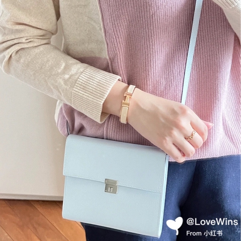 【近新閒置品】Hermes 愛馬仕 clic16聖杯藍銀扣U刻手拿包側背包-7