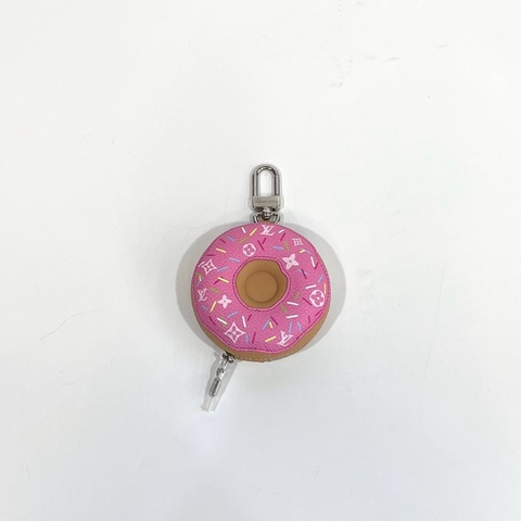 LV粉色Dount雙面設計包包吊飾 M02549