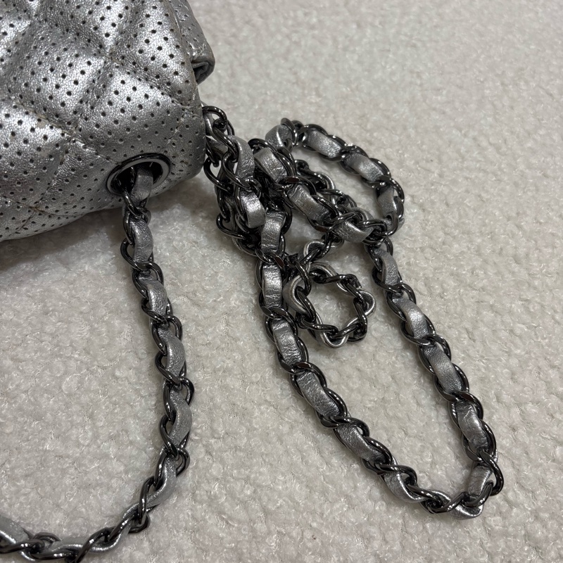Chanel Metallic Flap Bag  Sliver 🩶17cm 方胖-10