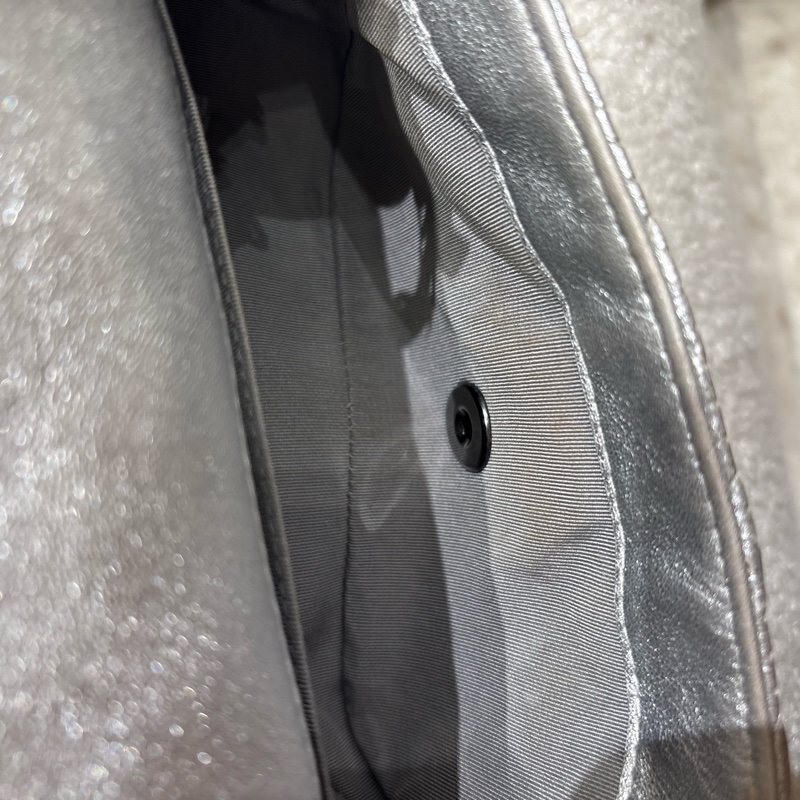 Chanel Metallic Flap Bag  Sliver 🩶17cm 方胖-12