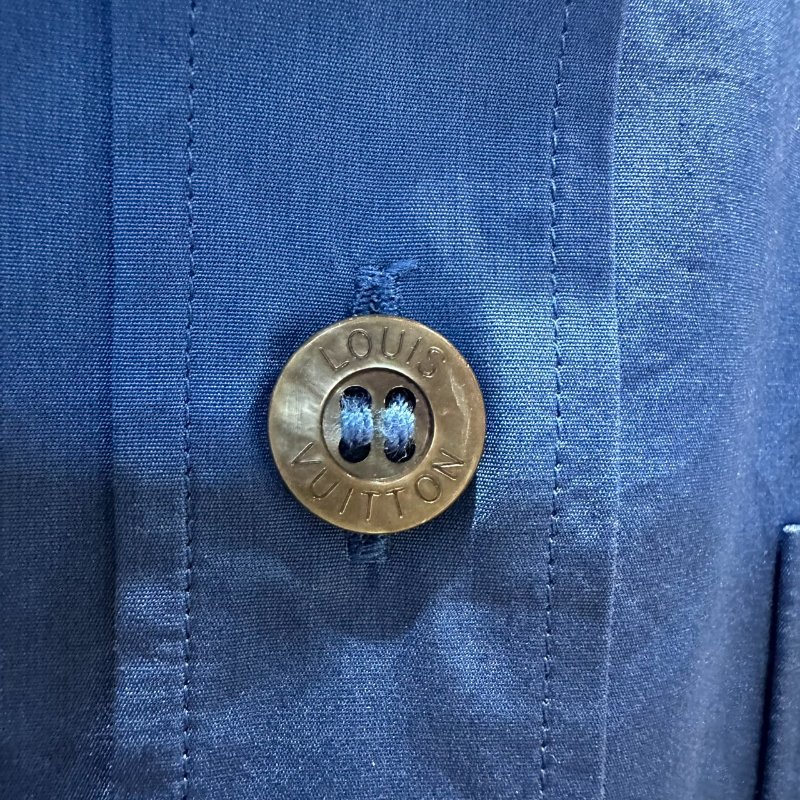 【美收精品】LV 藍色襯衫  4-133【隔月月中將轉賣至日本 上架期限30天】-5