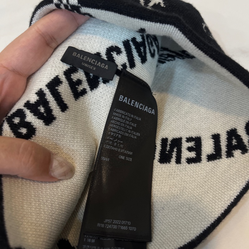 balenciaga黑色英文毛帽-5