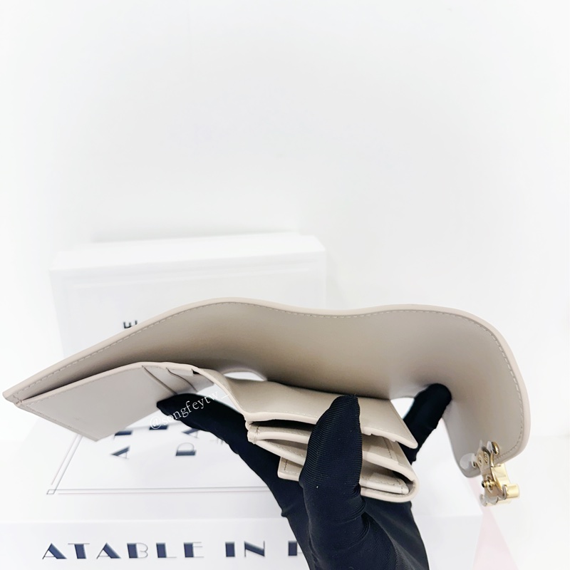 Celine 經典 凱旋門 三折短夾-8