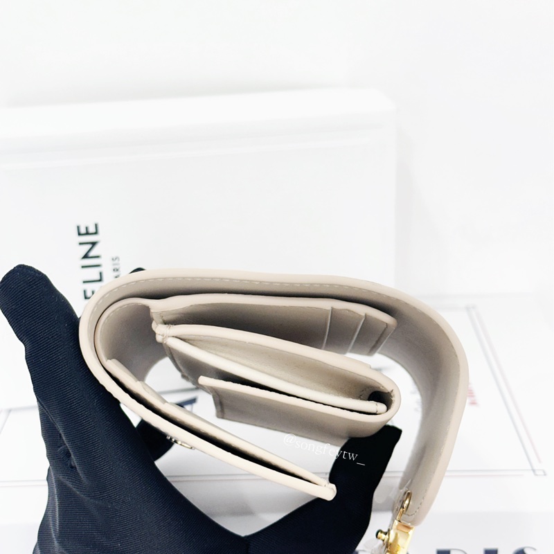 Celine 經典 凱旋門 三折短夾-9