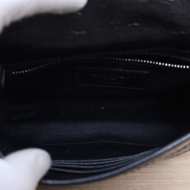 SAINT LAURENT NikibabyMini19D扣黑色牛皮黑扣肩背包-3