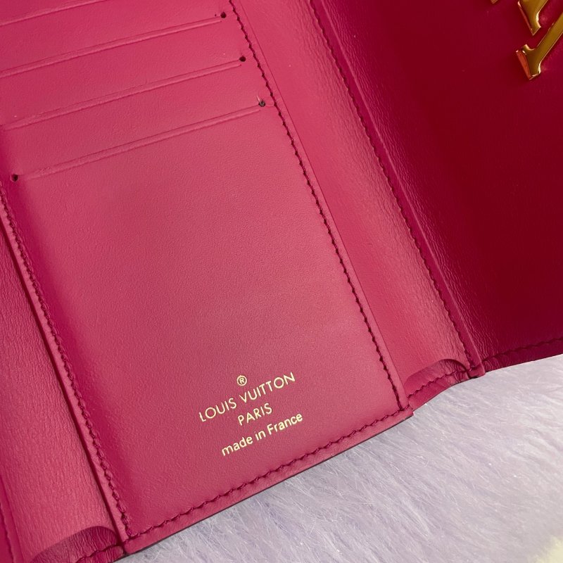 LV Capucines短夾(M62157)-2