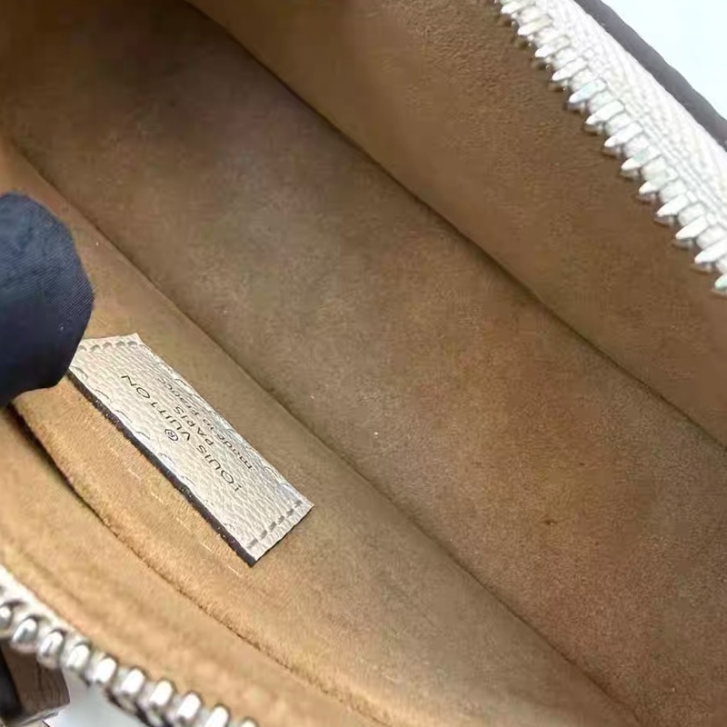 新款芯片款!Louis Vuitton LV Marellini 白色水波紋子母袋二合一鏡子-4