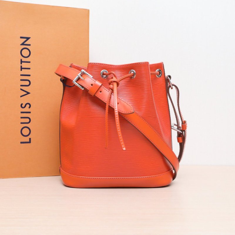 CHANEL 中古珍珠耳夾肩背包-0