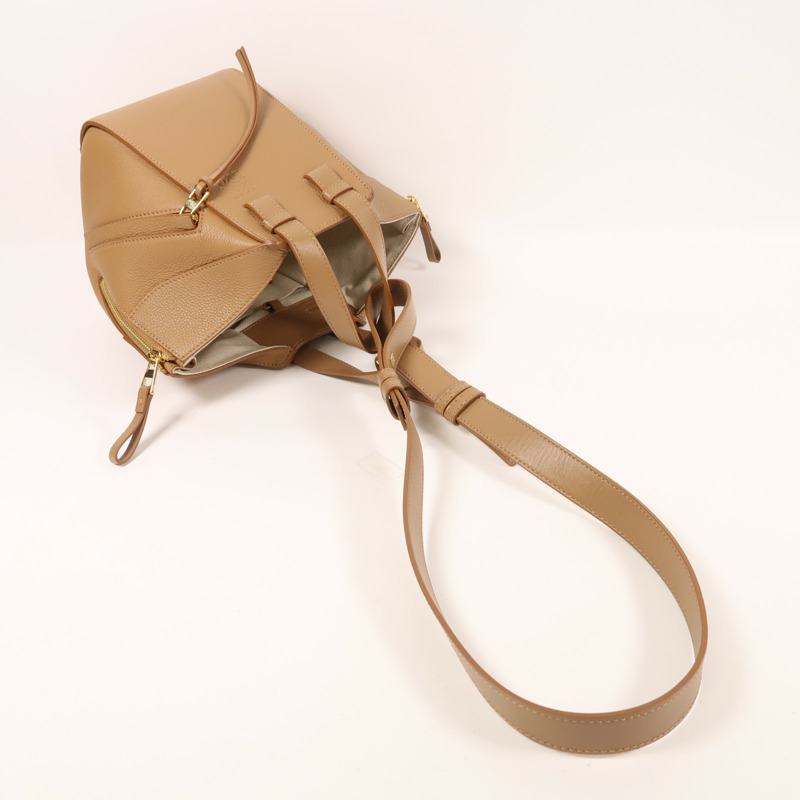 LOEWE 牛皮皮革Compact Hammock Bag金扣手挽肩背兩用袋-7