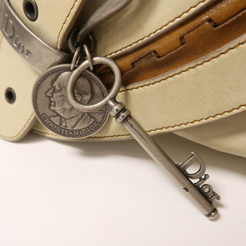 Dior 牛皮皮革Gaucho銀扣手挽袋-17