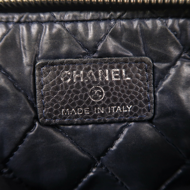 CHANEL 牛皮皮革Pouch銀扣手拿包-5