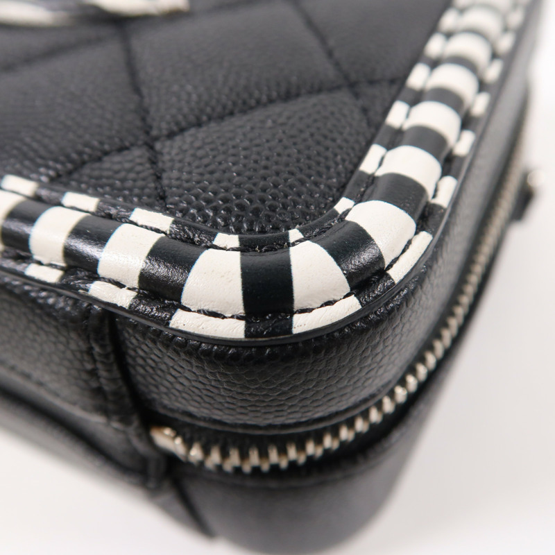 CHANEL 牛皮皮革Filigree Vanity Case銀扣手挽肩背兩用袋-10