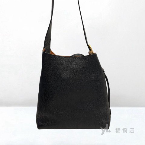 LV包包 黑色小牛皮Low Key Hobo PM水桶包 M25352-3