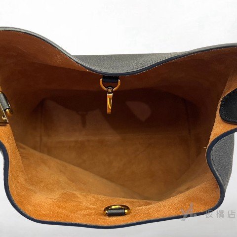 LV包包 黑色小牛皮Low Key Hobo PM水桶包 M25352-5